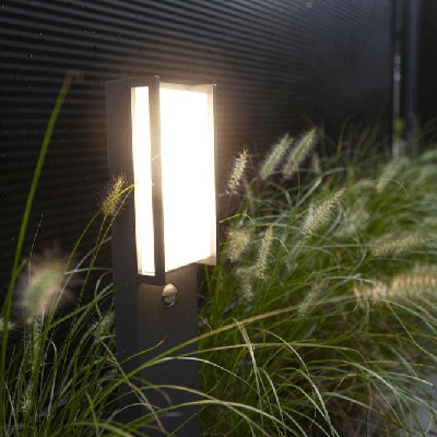 Staande buitenlamp met bewegingsmelder zwart &apos;Qubo&apos; led lamp 3000k IP54 75 cm