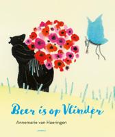 Beer is op Vlinder (Hardback)