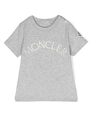 Moncler Enfant t-shirt en coton à logo imprimé - Gris