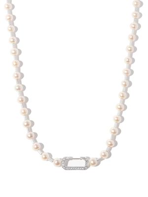 EÉRA collier en or blanc 18ct serti de diamants et de perles - Argent
