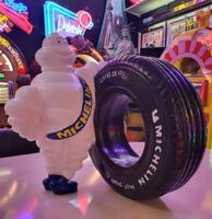 Michelin Beeld - Met Band - Gemaakt Van Hars