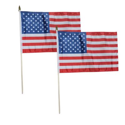 Luxe zwaaivlag Amerika - 2x - USA - op stok - 30 x 45 cm - landen versiering Luxe zwaaivlag Amerika - 2x - USA - op stok - 30 x 45 cm - landen versiering