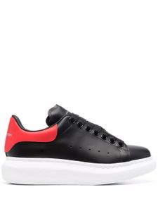 Alexander McQueen baskets Oversized à lacets - Noir