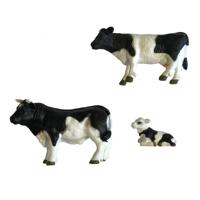Dutch Farm stier met koe en kalf