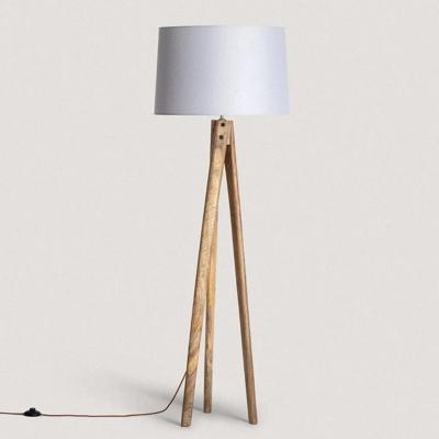 Vloerlamp met 3 houten poten & stoffen E27 fitting &apos;Melchior&apos; 162 cm