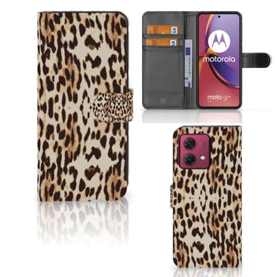 Motorola Moto G84 | Telefoonhoesje | Met pasjeshouder | Leopard
