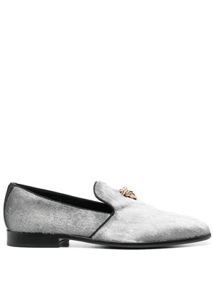 Versace chaussons à détail Medusa Head - Gris