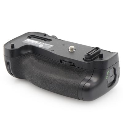 Nikon MB-D16 batterygrip occasion