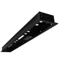 Inbouw frame in mat zwart voor Design 2400
- 
- Kleur: Mat zwart  
- Afmeting: 191 cm x 12,5 cm x 29 cm