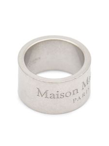 Maison Margiela bague à logo gravé - Argent