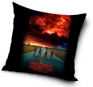 Stranger Things kussen bikers 40 x 40 cm