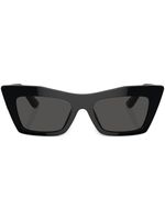 Dolce & Gabbana Eyewear lunettes de soleil teintées à monture papillon - Noir