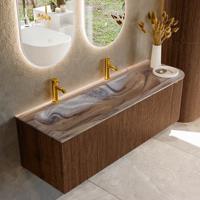 Badmeubel Mondiaz Kurve-Dlux | 145 cm | Meubelkleur Walnut | Wastafelkleur Sombra | Solid surface | Wasbak linker zijde spoelbak | 2 kraangaten Badmeubel Mondiaz Kurve-Dlux | 145 cm | Meubelkleur Walnut | Wastafelkleur Sombra | Solid surface | Wasbak linker zijde spoelbak | 2 kraangaten