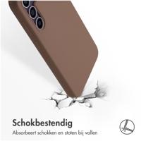 Accezz Liquid Silicone Backcover met MagSafe voor Samsung Galaxy S23 FE Telefoonhoesje Bruin