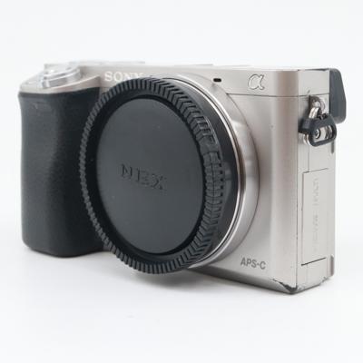 Sony A6000 zilver body occasion