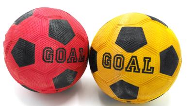 Van Der Doelen Rubberen bal rood of geel, 15 cm doorsnee