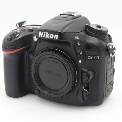 Nikon D7100 body occasion