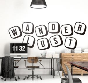 Tienerkamer muursticker Wanderlust scrabble