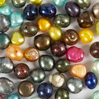 Creativ Company Zoetwaterparels, d 5-6 mm, gatgrootte 0,5 mm, parelmoer kleuren, 60 stuk/ 1 doos