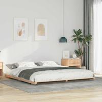 Bedframe Bruin 200 x 200 cm Massief grenenhout