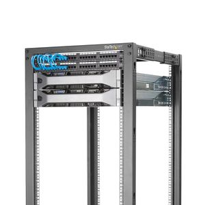 StarTech.com 42U open-frame server rack kast met 4 stijlen met instelbare diepte - plat verpakt met zwenkwielen, waterpas gesteld en kabelhaken