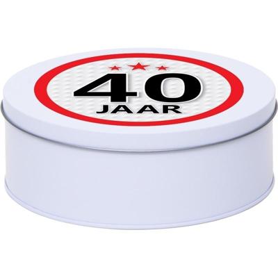 Leeftijd Snoeptrommel - koektrommel Cadeau - wit - rond blik - met 40 jaar sticker Leeftijd Snoeptrommel - koektrommel Cadeau - wit - rond blik - met 40 jaar sticker