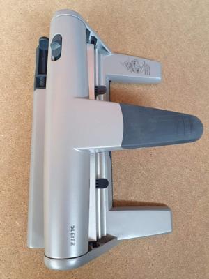 Leitz Heavy Duty 23-gaats perforator 5115 zilver (RETOUR PRODUCT)