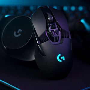 Logitech Gaming G903 Lightspeed Gaming-muis Radiografisch Optisch Zwart 11 Toetsen 16000 dpi Verlicht, Oplaadbaar, Wireless Charging, Gewichtsreductie