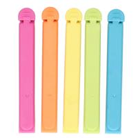 Knijpers set - 15x stuks - gekleurd - kunststof - 11 cm - vershoud knijpers/clips - sluitklemmen