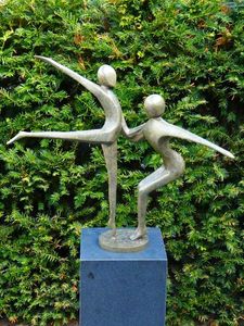 Bronzen beeld, danspaar nr 4.
