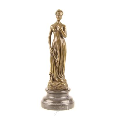 A BRONZE SCULPTURE OF A YOUNG WOMAN