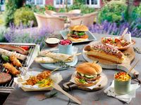 Burgers en hot dogs barbecue food only