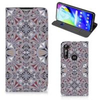 Motorola Moto G8 Power | Standcase | Flower Tiles