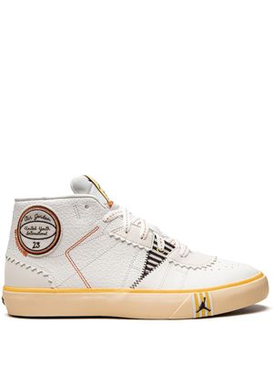 Jordan x Maison Chateau Rouge baskets montantes Series - Blanc