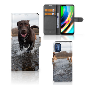 Motorola Moto G9 Plus Telefoonhoesje met Pasjes Honden Labrador