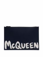 Alexander McQueen pochette à logo imprimé - Bleu - thumbnail