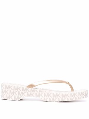 Michael Kors tongs Lilo à motif monogrammé - Tons neutres
