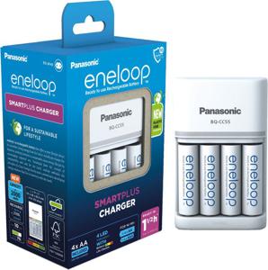 Panasonic BQ-CC55 snellader + 4 Eneloop AA batterijen
