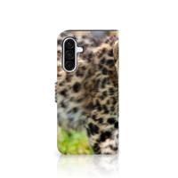 Samsung Galaxy A36 | Telefoonhoesje | Met pasjeshouder | Baby Luipaard