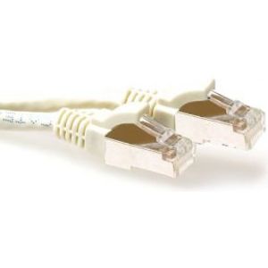 ACT Ivoor 1,5 meter LSZH SFTP CAT6A patchkabel snagless met RJ45 connectoren