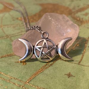 Wicca ketting met pentagram - Sieraden - Spiritueelboek.nl