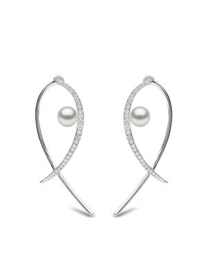Yoko London boucles d'oreilles en or blanc 18ct ornés de diamants et de perles Akoya - Argent