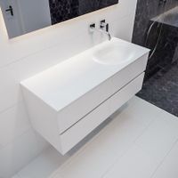 Mondiaz Vica Moon badmeubel wit mat 120 cm 4 lades solid surface enkele spoelbak rechts zonder kraangat