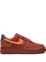 Nike baskets Air Force 1 'La Familia' - Rouge - thumbnail