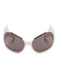 Balenciaga Eyewear lunettes de soleil Gotham à monture papillon - Blanc