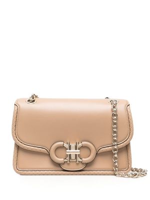 Ferragamo sac porté épaule en cuir à plaque logo - Tons neutres