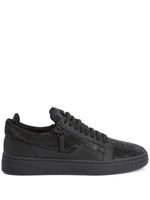 Giuseppe Zanotti baskets GZ 94 à ornements en cristal - Noir