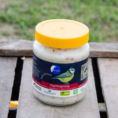 Twist & Feed Bessen en Insecten Twist & Feed Bessen en Insecten