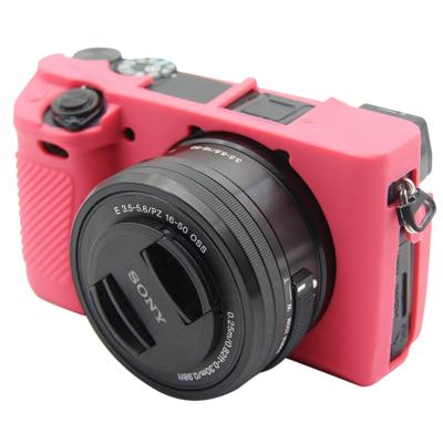 PULUZ zachte siliconen beschermhoes voor Sony ILCE-6300/A6400 (Rose Red)
