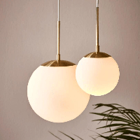 Hanglamp messing & opaalglas rond E27 fitting &apos;Grant&apos; 25cm